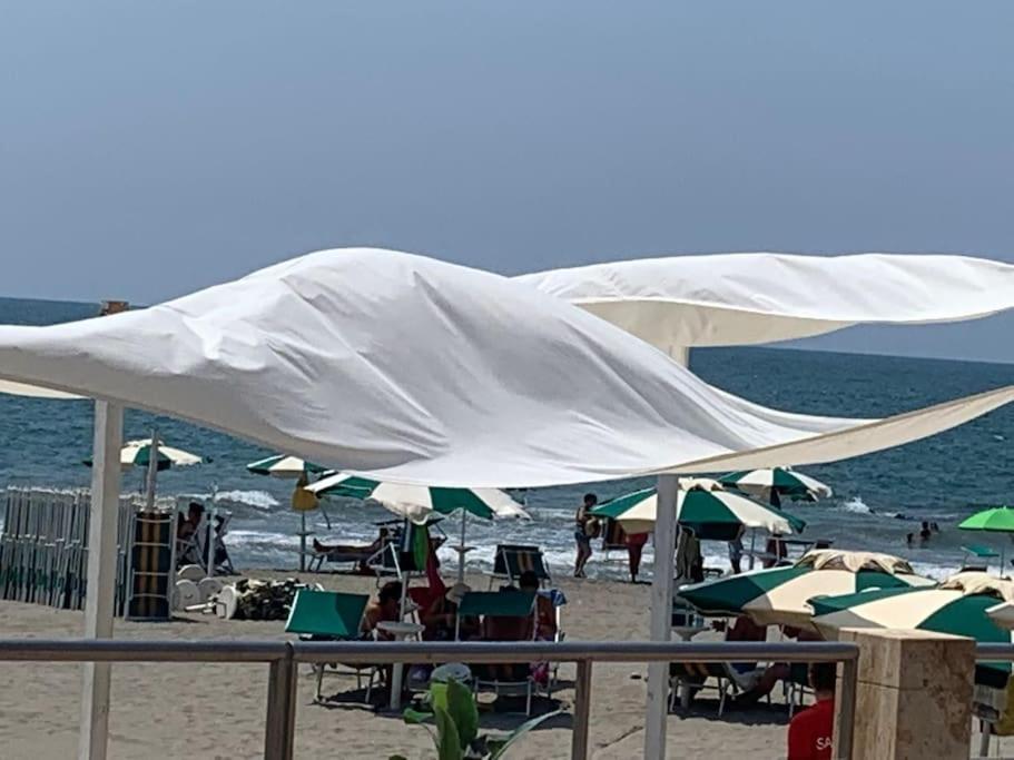 דירות לידו די אוסטיה Bilocale A Due Passi Dal Porto E Dal Mare מראה חיצוני תמונה